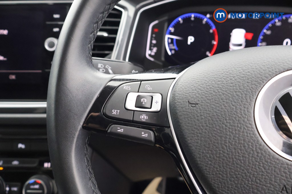 Volkswagen T-Roc SEL Automatic Petrol SUV - Stock Number (1590858) - 2nd supplementary image