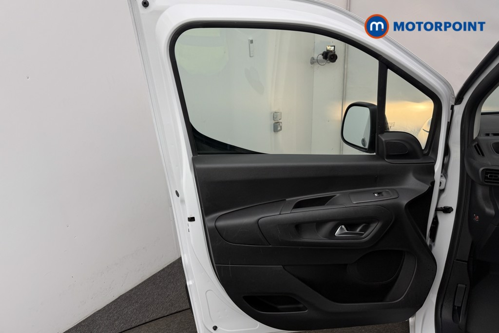 Peugeot Partner Professional Manual Diesel Panel Van - Stock Number (1591133) - 4th supplementary image