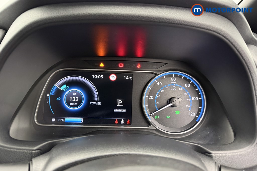 Nissan Leaf N-Connecta Automatic Electric Hatchback - Stock Number (1591255) - 5th supplementary image