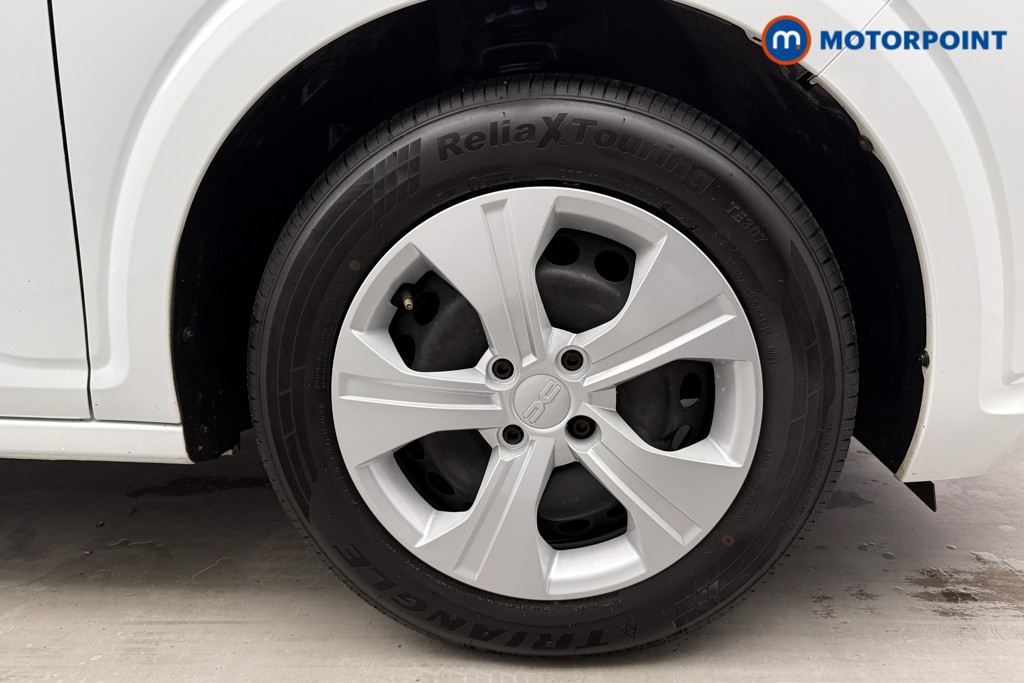 Dacia Sandero Essential Manual Petrol Hatchback - Stock Number (1591642) - 25th supplementary image