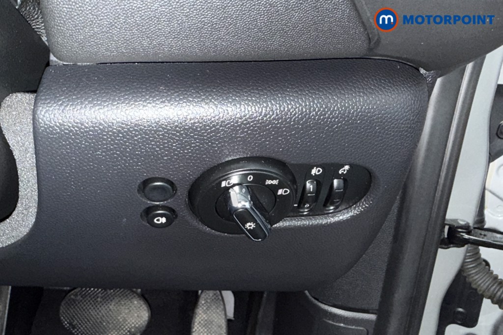 Mini Hatchback Cooper Classic Automatic Petrol Hatchback - Stock Number (1592056) - 14th supplementary image