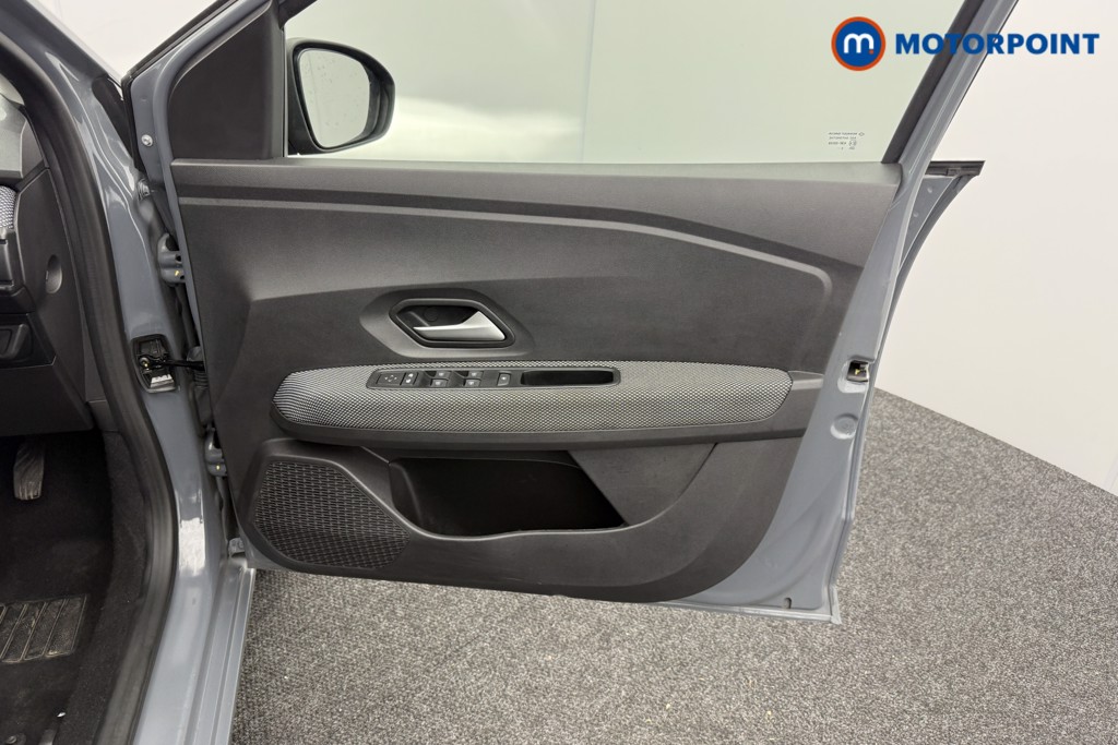 Dacia Sandero Expression Manual Petrol Hatchback - Stock Number (1592203) - 15th supplementary image