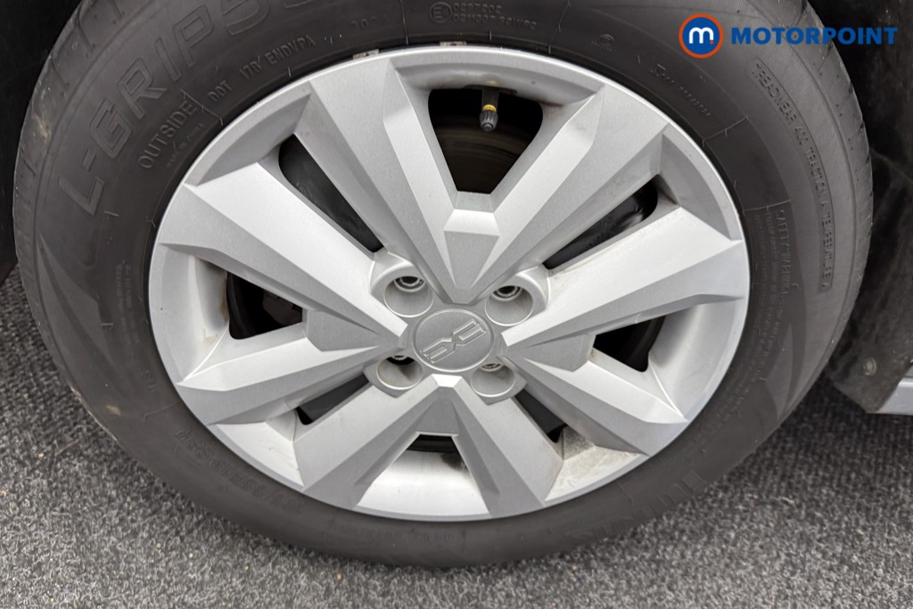 Dacia Sandero Expression Manual Petrol Hatchback - Stock Number (1592203) - 25th supplementary image