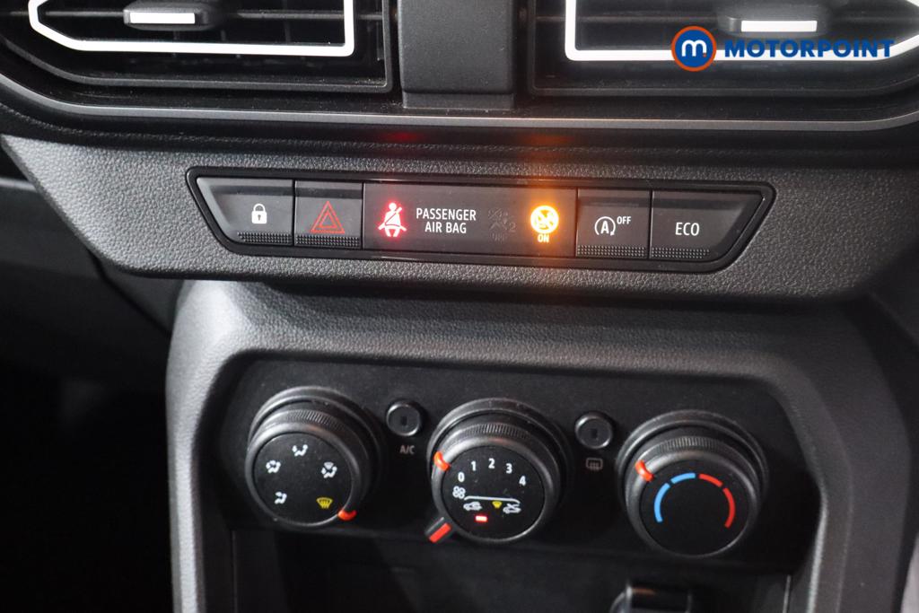 Dacia Sandero Expression Manual Petrol Hatchback - Stock Number (1592206) - 15th supplementary image