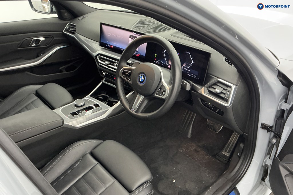 BMW 3 Series M Sport Automatic Petrol Plug-In Hybrid Saloon - Stock Number (1592239) - 7th supplementary image
