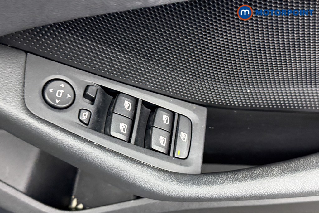 BMW 1 Series SE Automatic Petrol Hatchback - Stock Number (1592378) - 17th supplementary image