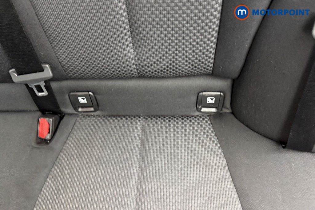 BMW 1 Series SE Automatic Petrol Hatchback - Stock Number (1592378) - 24th supplementary image