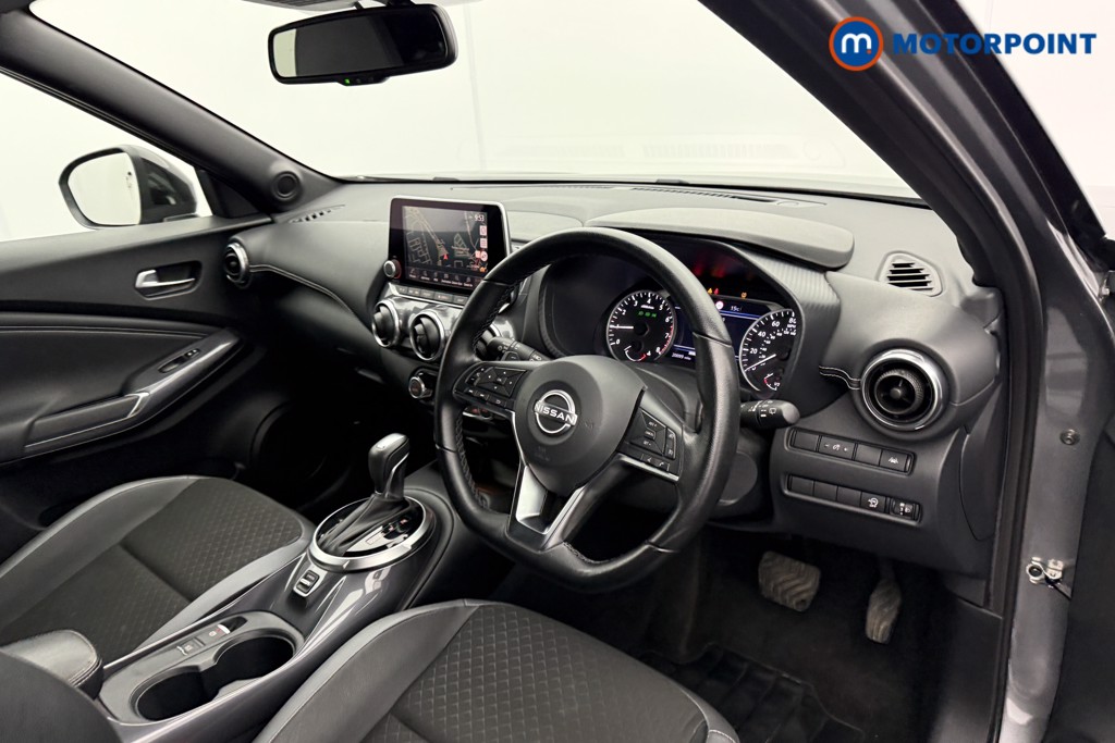 Nissan Juke N-Connecta Automatic Petrol SUV - Stock Number (1592380) - 4th supplementary image