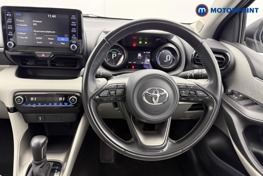 Toyota Yaris Excel Automatic Petrol-Electric Hybrid Hatchback - Stock Number (1592389) - 2nd supplementary image