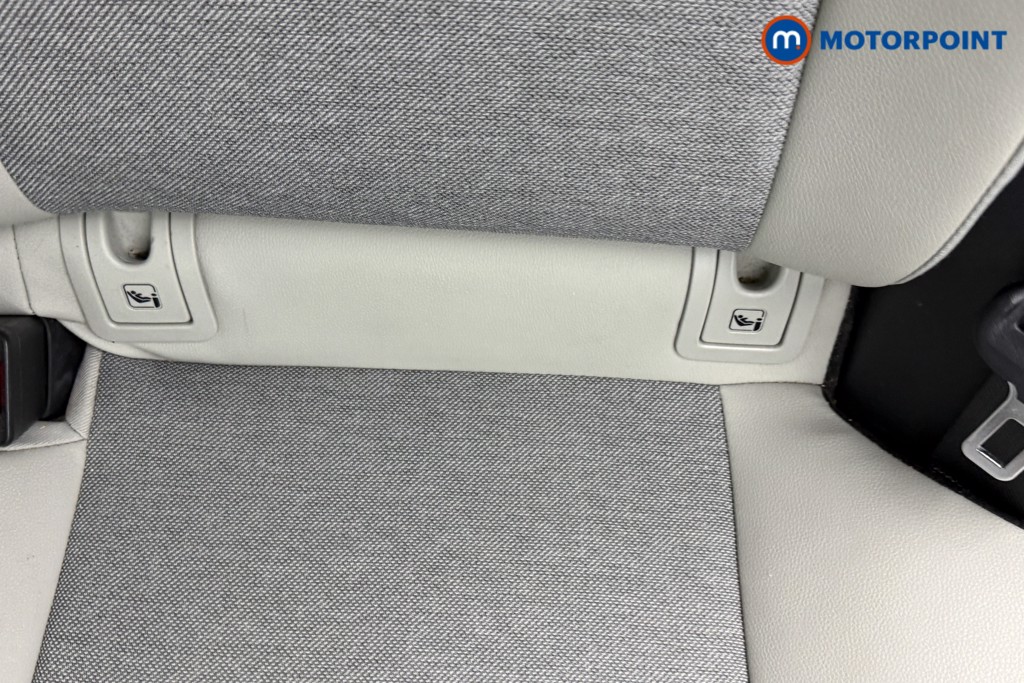 Toyota Yaris Excel Automatic Petrol-Electric Hybrid Hatchback - Stock Number (1592389) - 22nd supplementary image