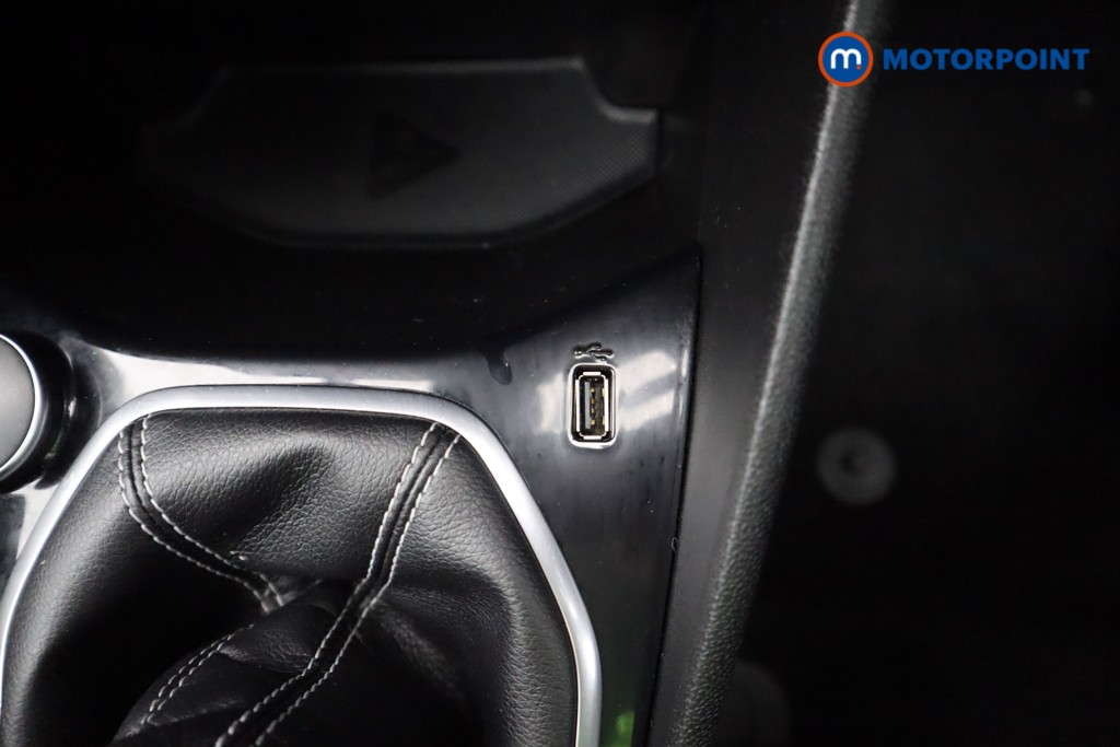 Ford Fiesta Titanium Manual Petrol Hatchback - Stock Number (1592532) - 15th supplementary image