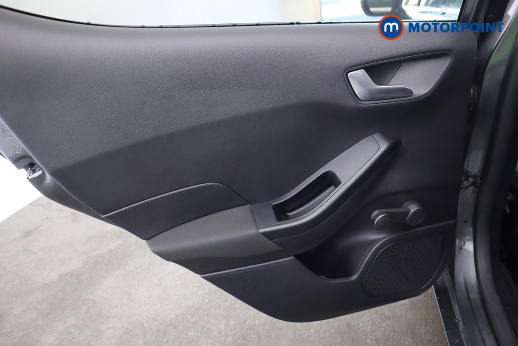 Ford Fiesta Titanium Manual Petrol Hatchback - Stock Number (1592532) - 32nd supplementary image