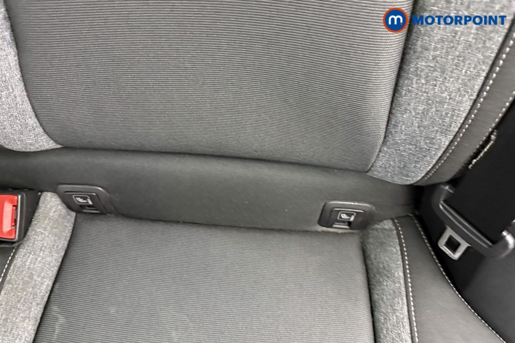 Skoda Karoq Se Drive Manual Petrol SUV - Stock Number (1592626) - 25th supplementary image