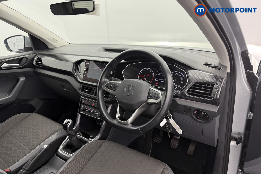 Volkswagen T-Cross SEL Manual Petrol SUV - Stock Number (1592843) - 4th supplementary image