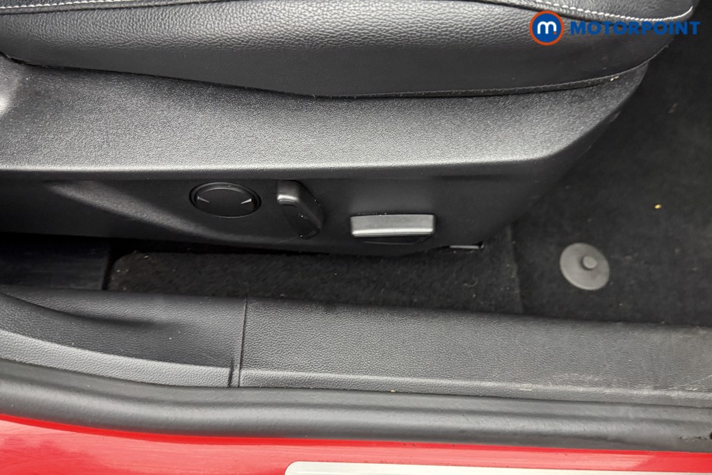 Ford Focus Titanium X Manual Petrol Estate - Stock Number (1592932) - 18th supplementary image