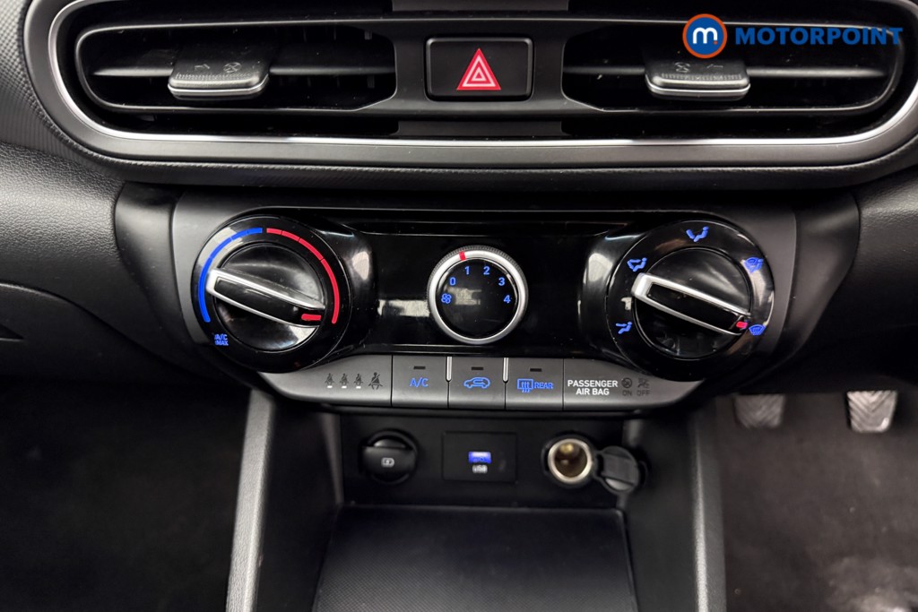 Hyundai Kona Se Connect Manual Petrol SUV - Stock Number (1593292) - 8th supplementary image