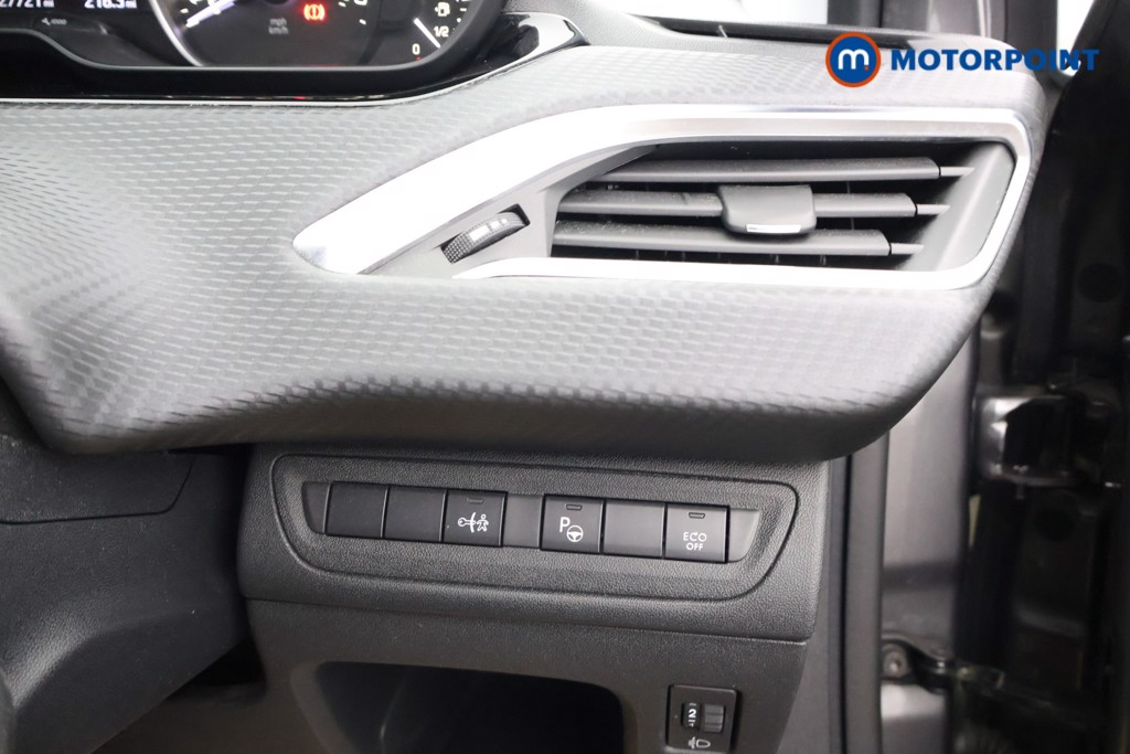 Peugeot 208 Tech Edition Manual Petrol Hatchback - Stock Number (1593819) - 8th supplementary image