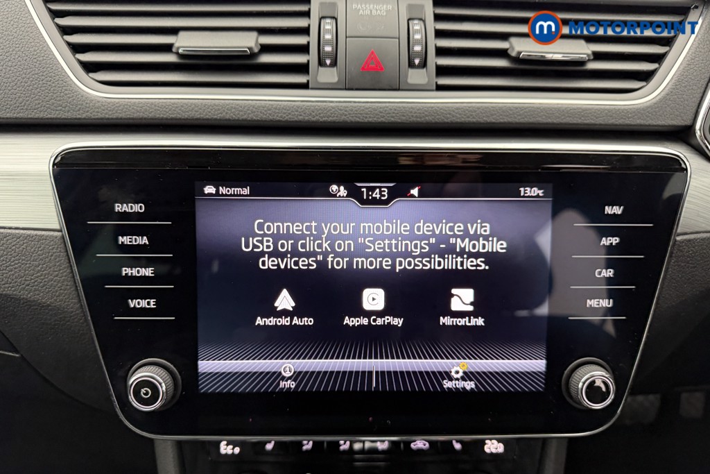 Skoda Superb Se Technology Automatic Petrol Plug-In Hybrid Estate - Stock Number (1593996) - 2nd supplementary image