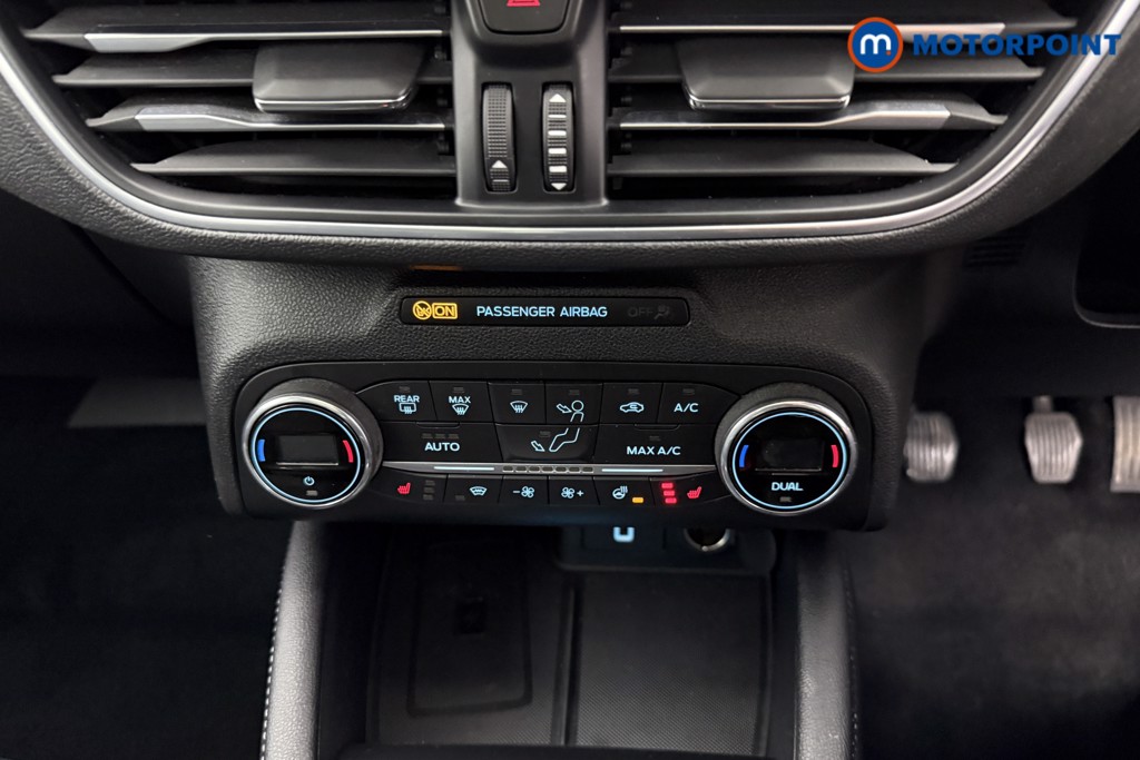 Ford Focus Titanium X Manual Petrol Hatchback - Stock Number (1594047) - 10th supplementary image