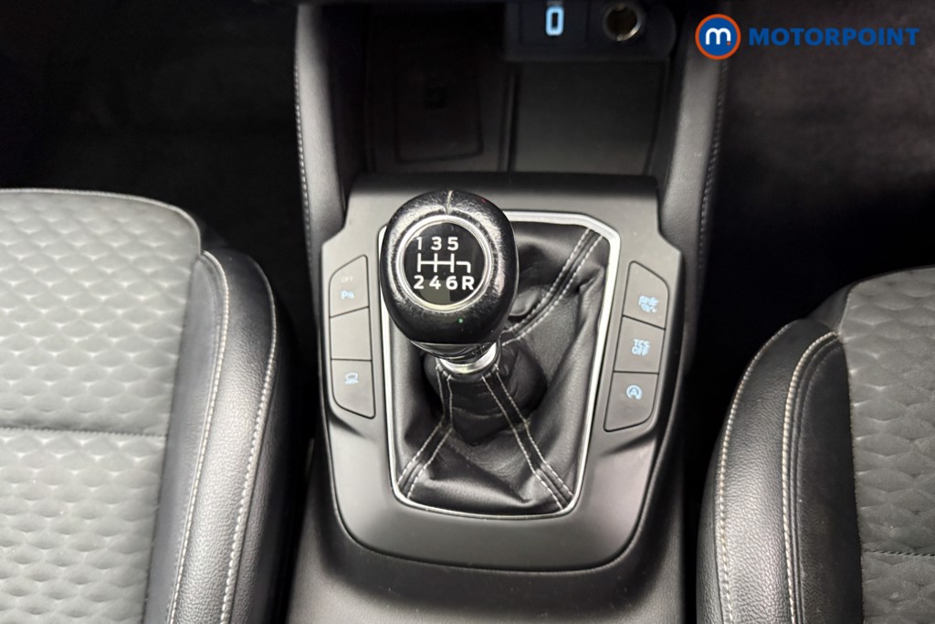 Ford Focus Titanium X Manual Petrol Hatchback - Stock Number (1594047) - 11th supplementary image