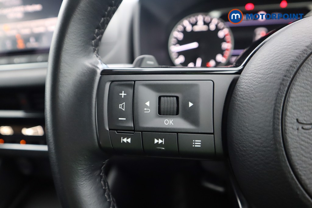 Nissan Qashqai Acenta Premium Automatic Petrol SUV - Stock Number (1594100) - 4th supplementary image