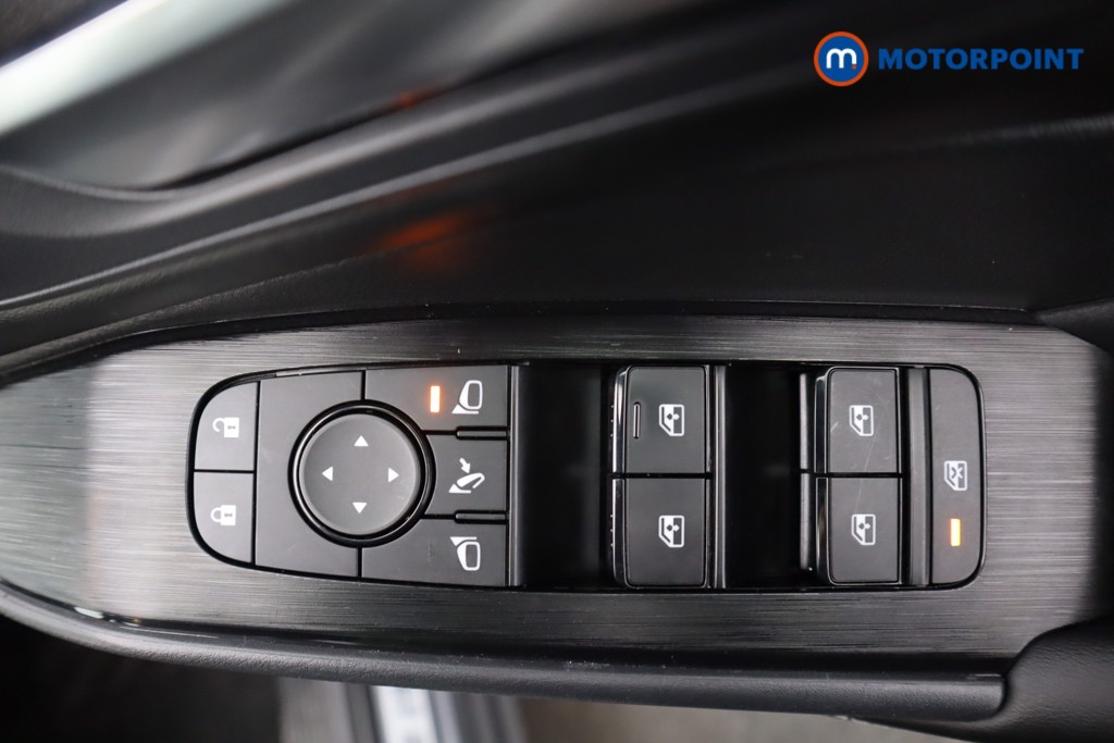 Nissan Qashqai Acenta Premium Automatic Petrol SUV - Stock Number (1594100) - 20th supplementary image