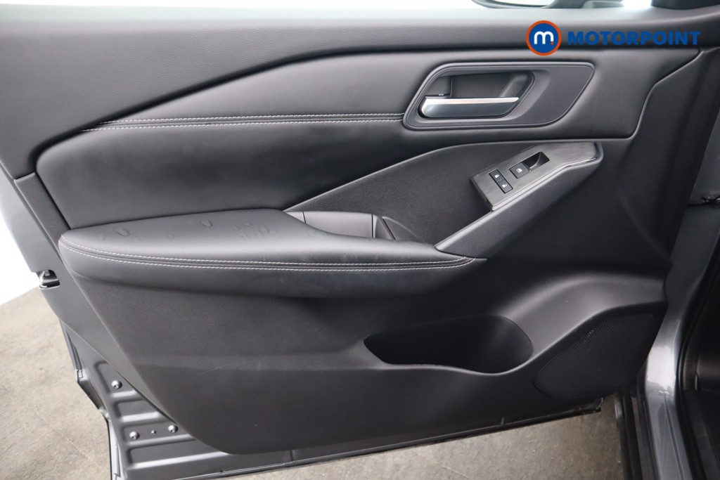 Nissan Qashqai Acenta Premium Automatic Petrol SUV - Stock Number (1594100) - 32nd supplementary image