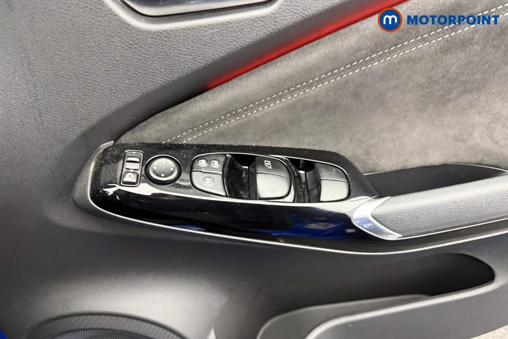 Nissan Juke Tekna-Plus Manual Petrol SUV - Stock Number (1594349) - 16th supplementary image