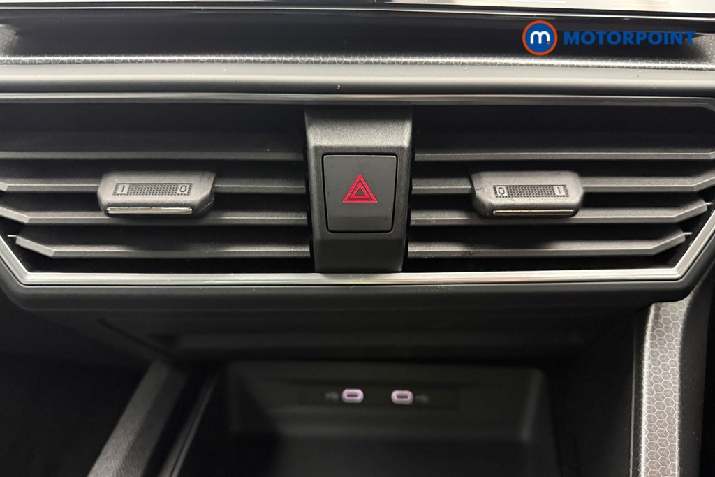 Seat Leon Se Dynamic Manual Petrol Hatchback - Stock Number (1594520) - 19th supplementary image