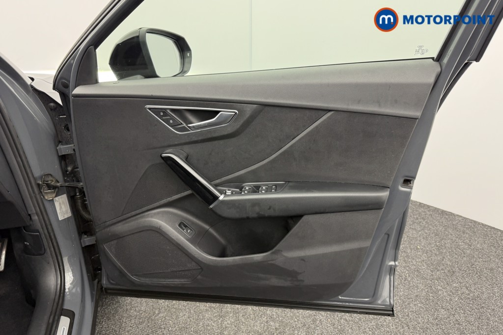 Audi Q2 Black Edition Automatic Petrol SUV - Stock Number (1594542) - 17th supplementary image