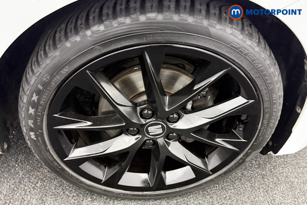 Seat Leon Fr Black Edition Automatic Petrol Hatchback - Stock Number (1594583) - 30th supplementary image