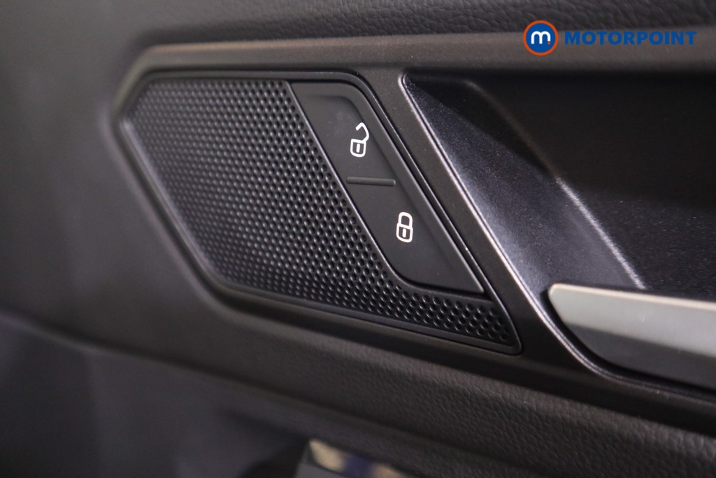 Volkswagen Tiguan Life Manual Diesel SUV - Stock Number (1594643) - 11th supplementary image