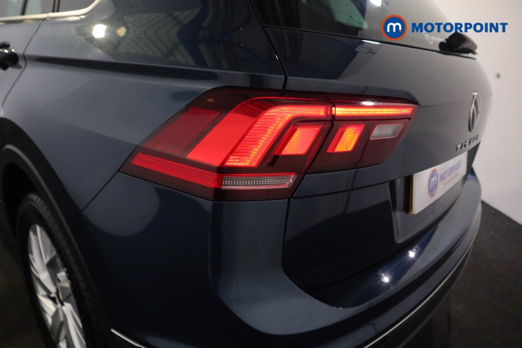 Volkswagen Tiguan Life Manual Diesel SUV - Stock Number (1594643) - 25th supplementary image