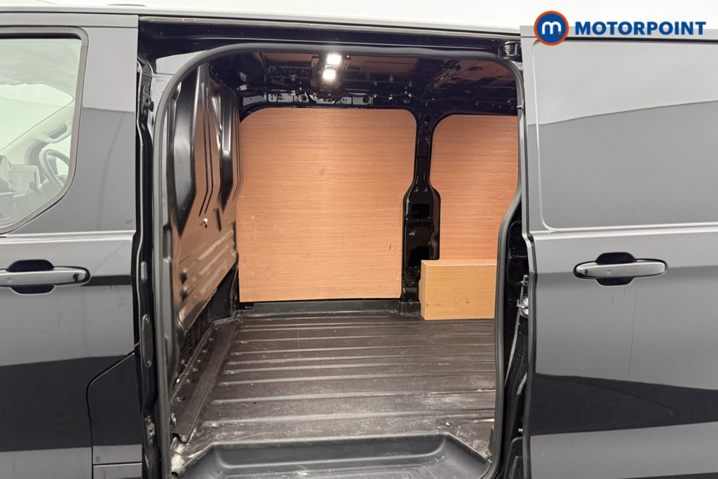 Ford Transit Custom Limited Automatic Diesel Panel Van - Stock Number (1594660) - 18th supplementary image