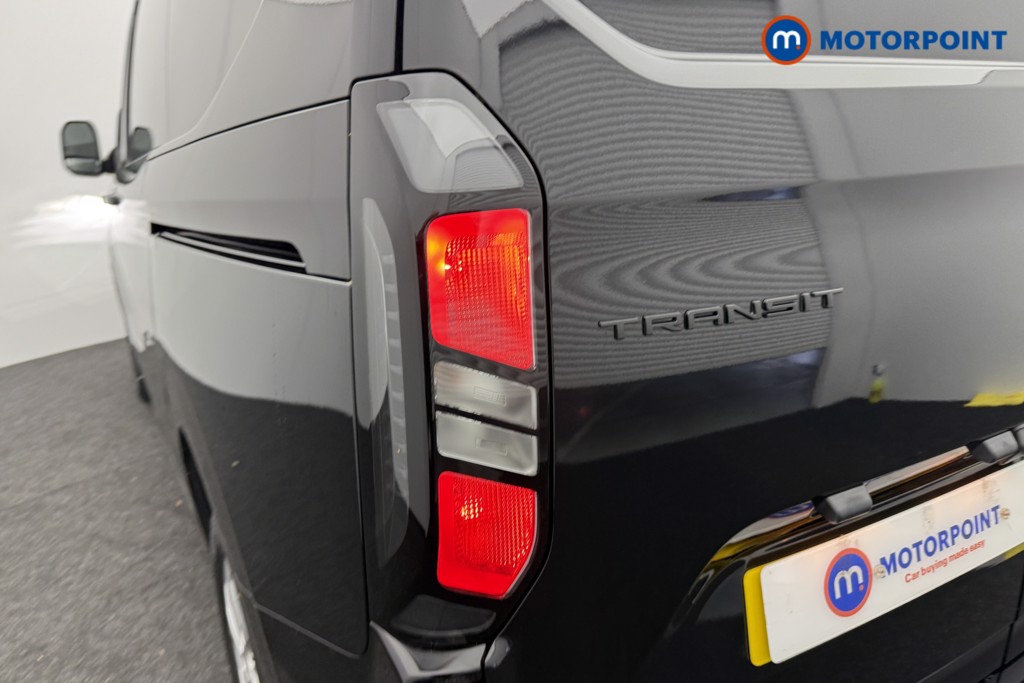 Ford Transit Custom Limited Automatic Diesel Panel Van - Stock Number (1594660) - 20th supplementary image