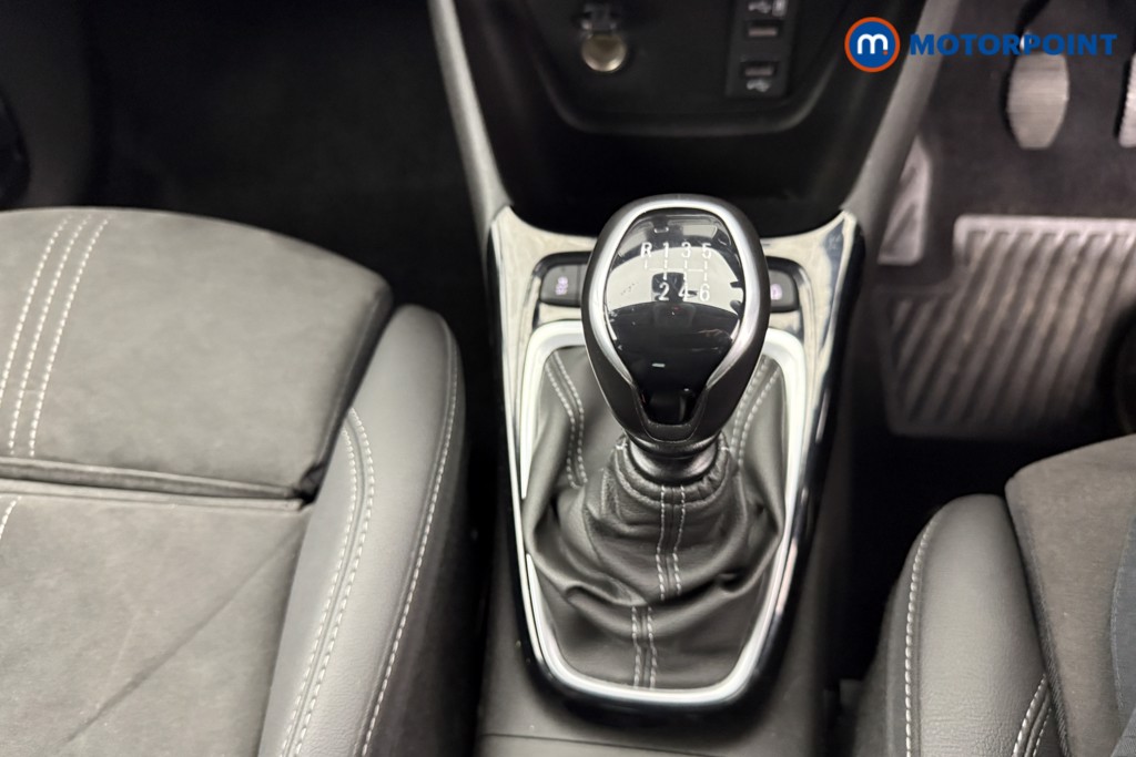 Vauxhall Crossland Ultimate Manual Diesel SUV - Stock Number (1594700) - 11th supplementary image