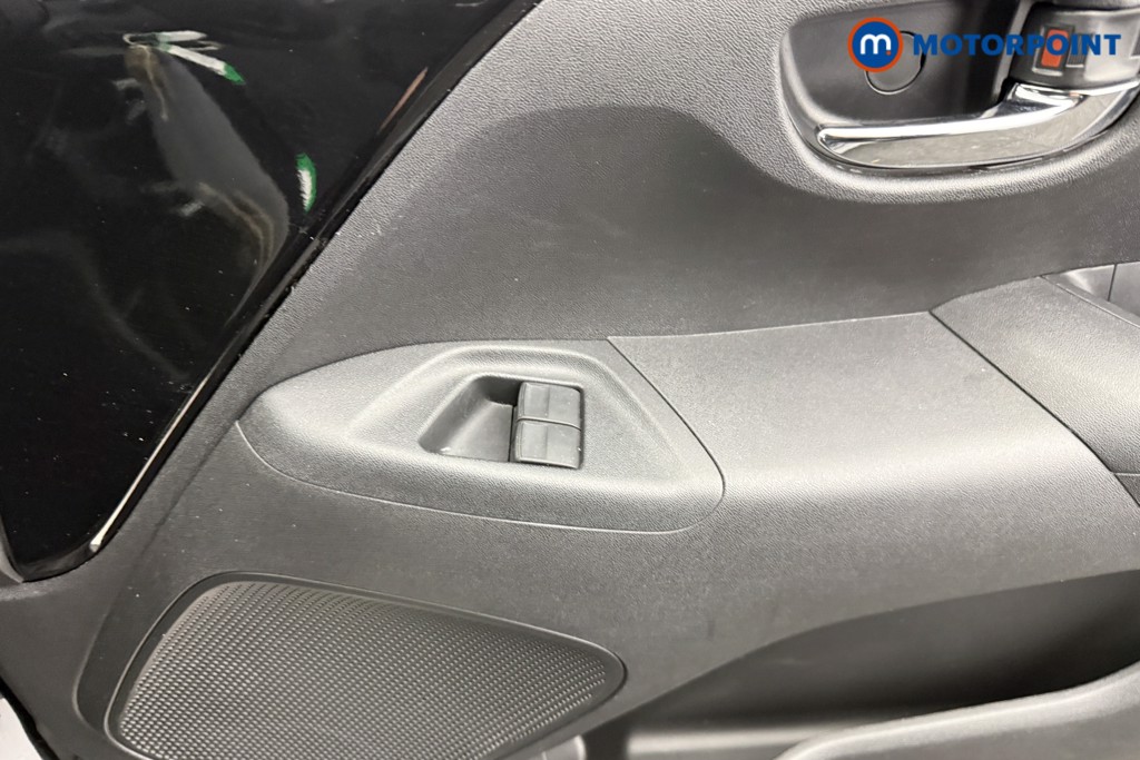 Peugeot 108 Collection Manual Petrol Hatchback - Stock Number (1594760) - 12th supplementary image