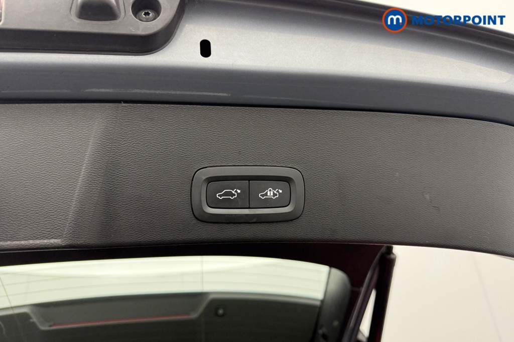 Volvo Xc40 Plus Automatic Petrol Plug-In Hybrid SUV - Stock Number (1594762) - 22nd supplementary image