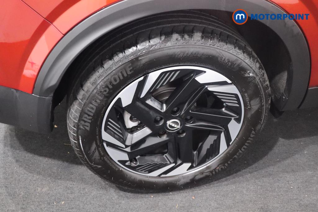 Nissan Qashqai N-Connecta Manual Petrol SUV - Stock Number (1594765) - 4th supplementary image