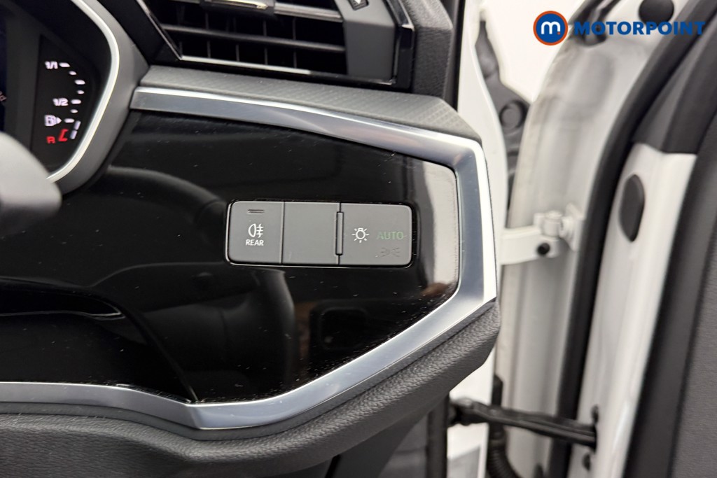 Audi Q3 Sport Automatic Petrol SUV - Stock Number (1594870) - 15th supplementary image