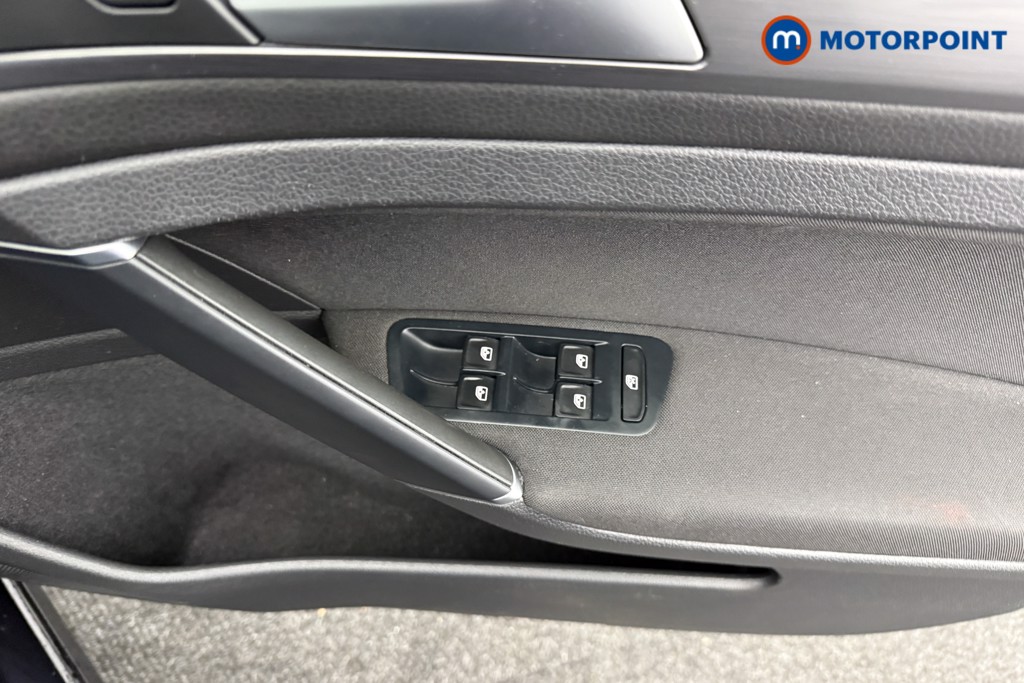 Volkswagen Golf Match Edition Automatic Diesel Hatchback - Stock Number (1594889) - 17th supplementary image