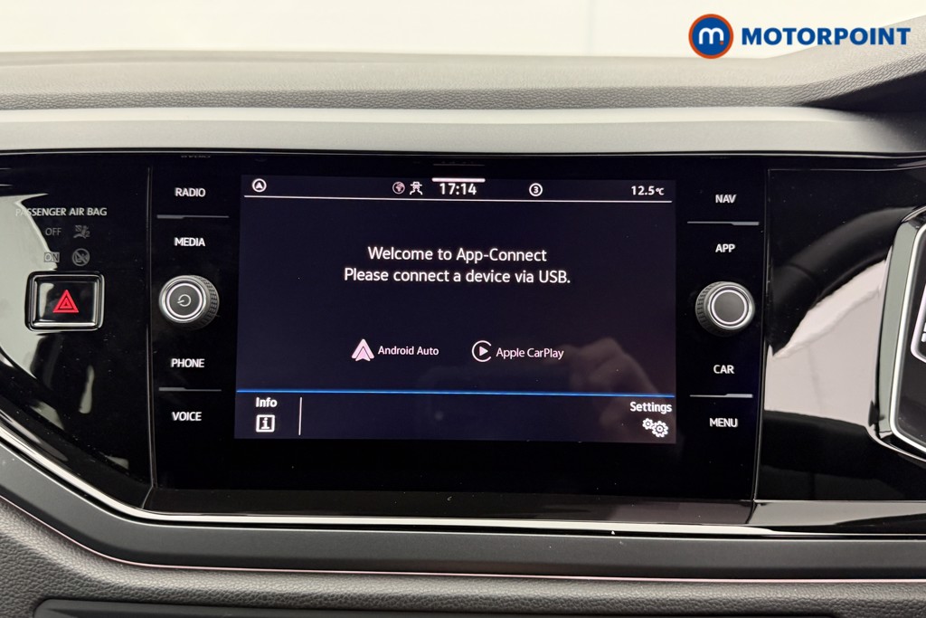 Volkswagen Polo R-Line Manual Petrol Hatchback - Stock Number (1595003) - 10th supplementary image