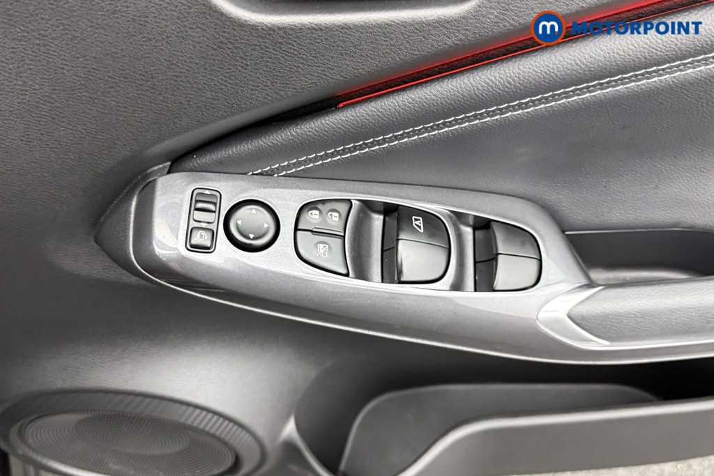 Nissan Juke Tekna Automatic Petrol SUV - Stock Number (1595009) - 16th supplementary image