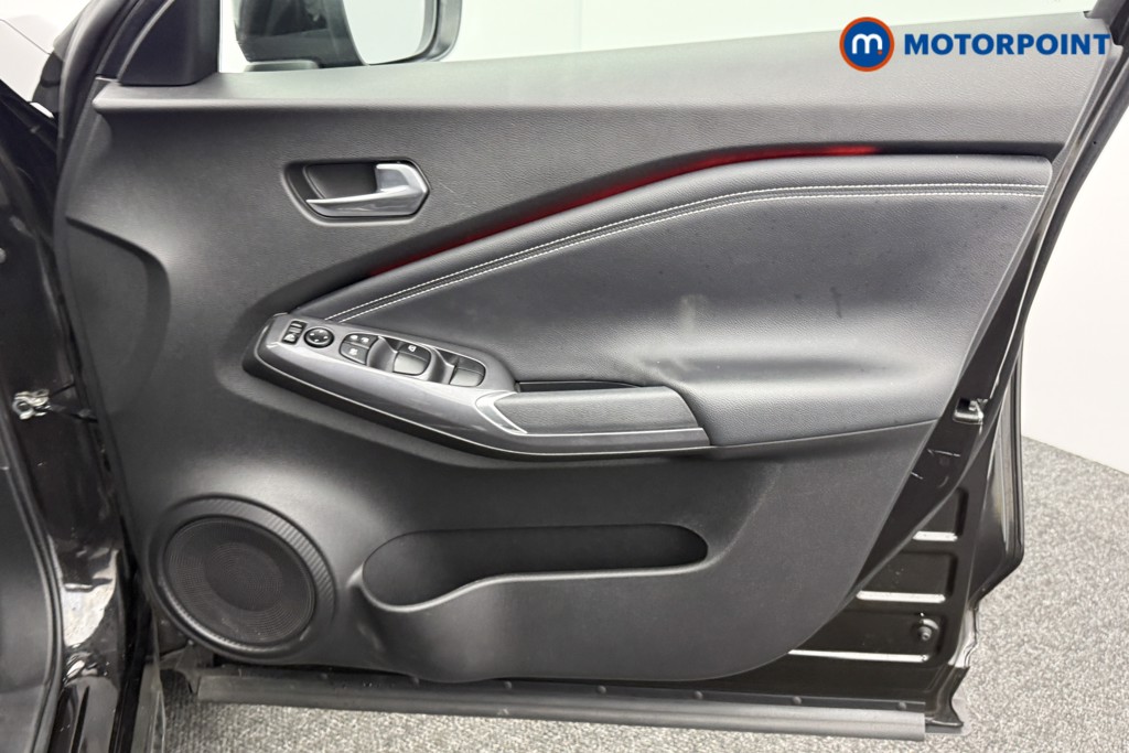 Nissan Juke Tekna Automatic Petrol SUV - Stock Number (1595009) - 17th supplementary image