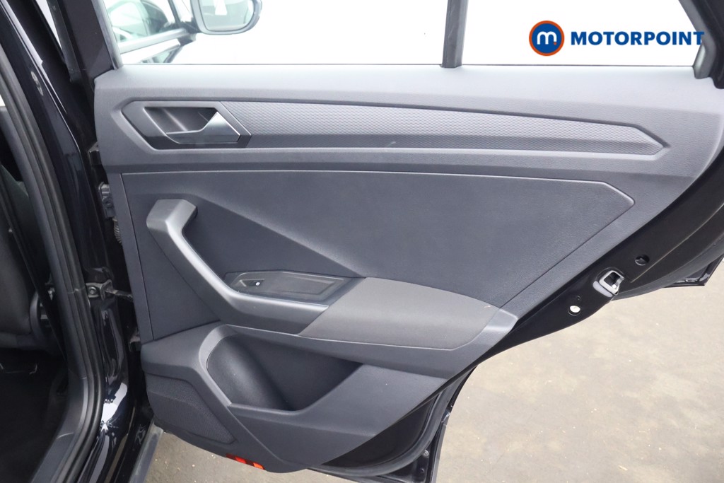 Volkswagen T-Roc Life Manual Petrol SUV - Stock Number (1595139) - 21st supplementary image