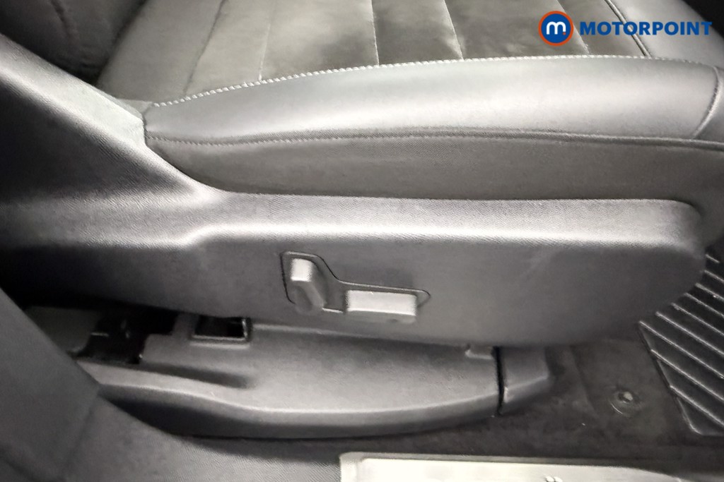 Citroen C5 Aircross Shine Manual Petrol SUV - Stock Number (1595163) - 19th supplementary image