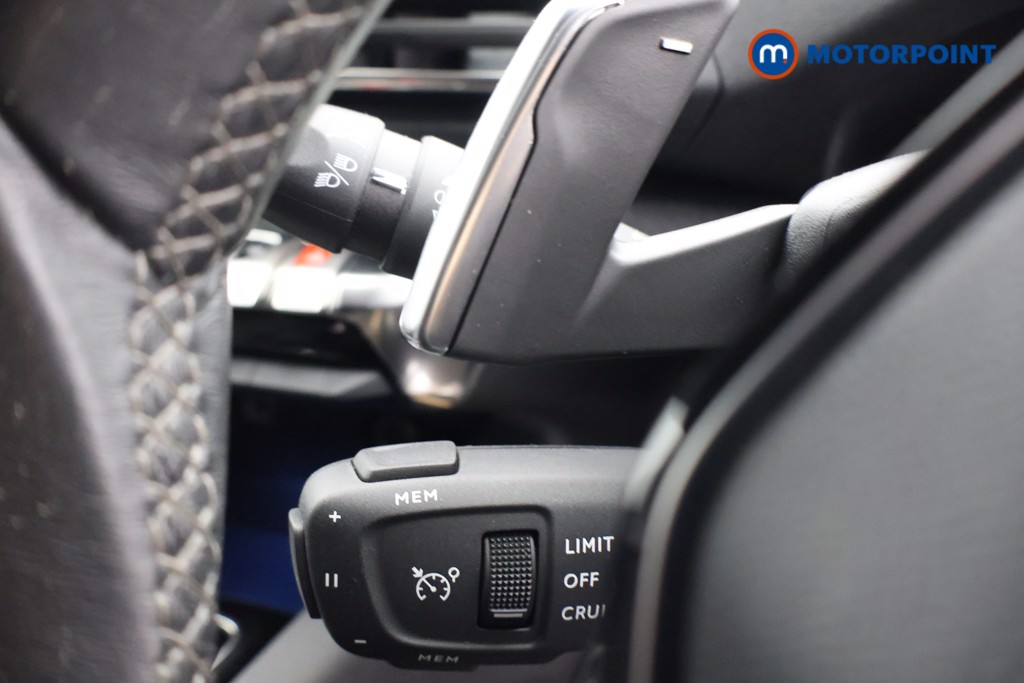 Peugeot 3008 Allure Premium-Plus Automatic Petrol SUV - Stock Number (1595294) - 5th supplementary image