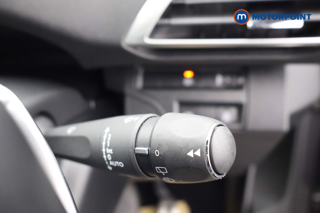 Peugeot 3008 Allure Premium-Plus Automatic Petrol SUV - Stock Number (1595294) - 7th supplementary image