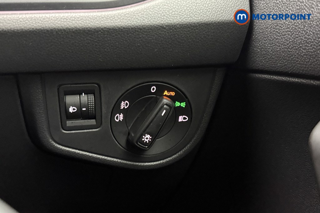 Volkswagen Polo R-Line Manual Petrol Hatchback - Stock Number (1595345) - 24th supplementary image