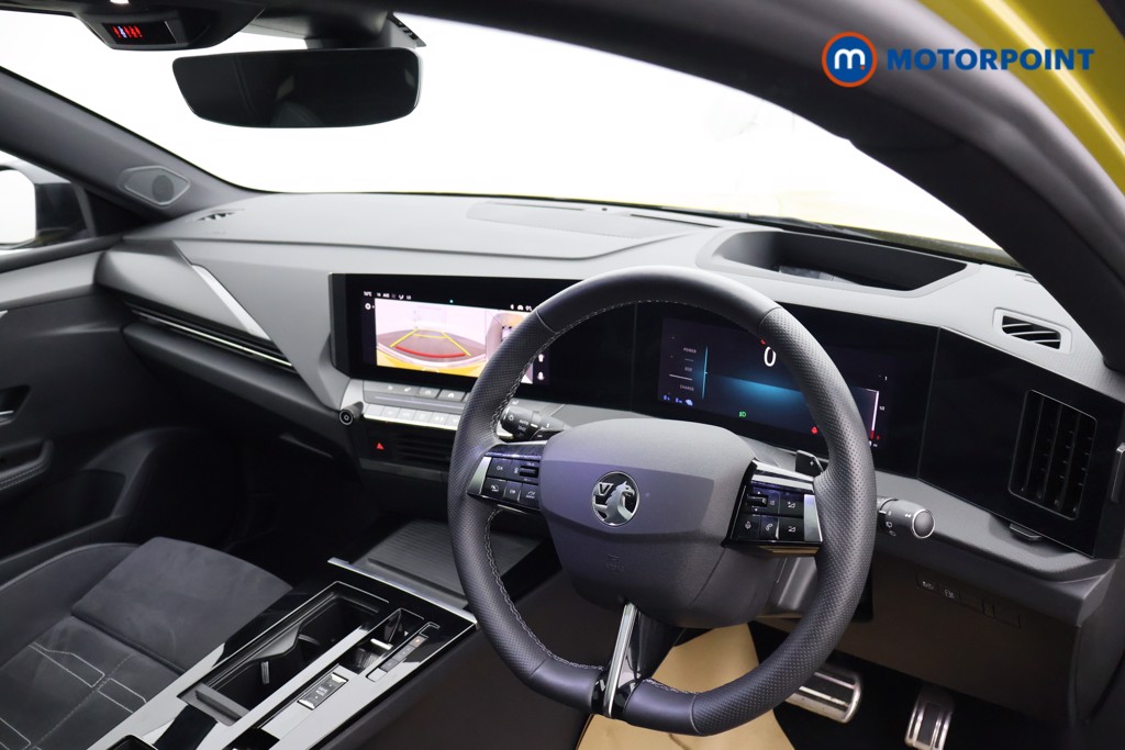 Vauxhall Astra Ultimate Automatic Petrol Plug-In Hybrid Hatchback - Stock Number (1595387) - 15th supplementary image